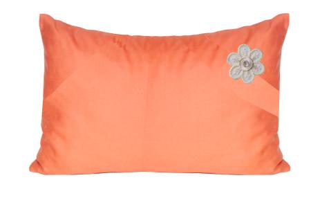 Zirbenkissen - befüllt mit Tiroler Zirbenflocken - wählbar mit verschiedenen Motiven (20 x 30 cm, terracotta - mit Organza Blume elfenbein + Strass-Steinchen)